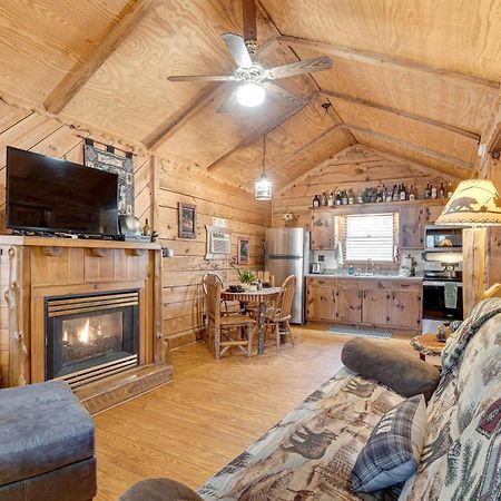 Secluded Family Retreat In Dahlonega With Hot Tub! Villa Bagian luar foto