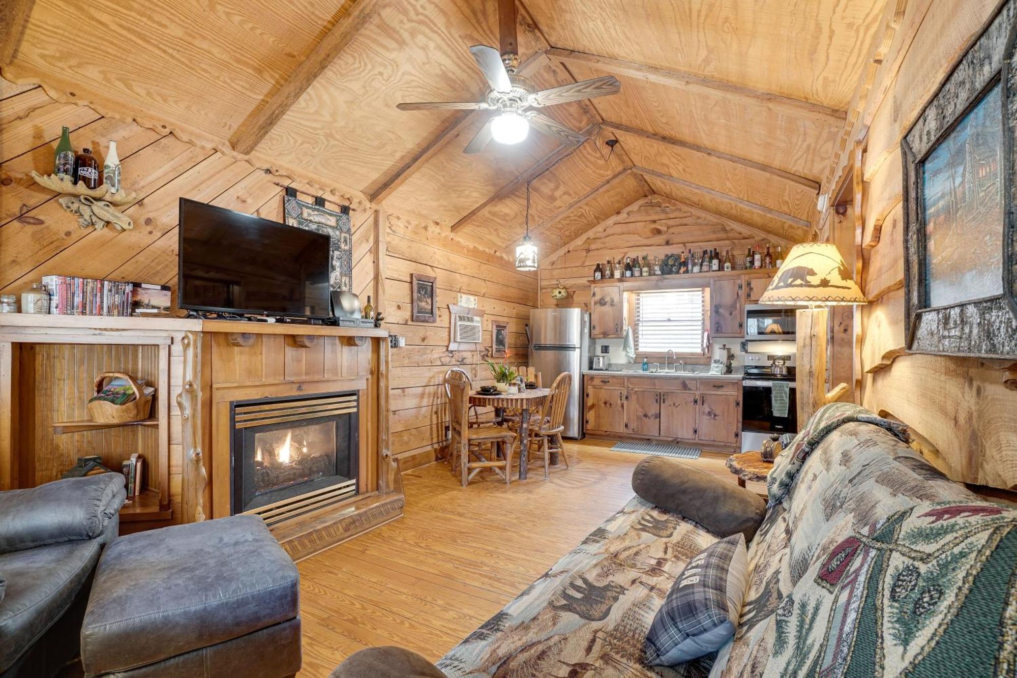 Secluded Family Retreat In Dahlonega With Hot Tub! Villa Bagian luar foto